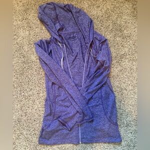 Patagonia women’s light zip up hoodie
